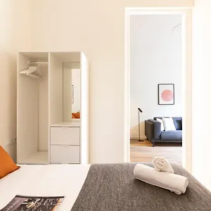 Ab Centric Universitat Apartment